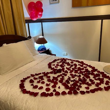 Hostal Casa Franciscana Quito Esterno foto