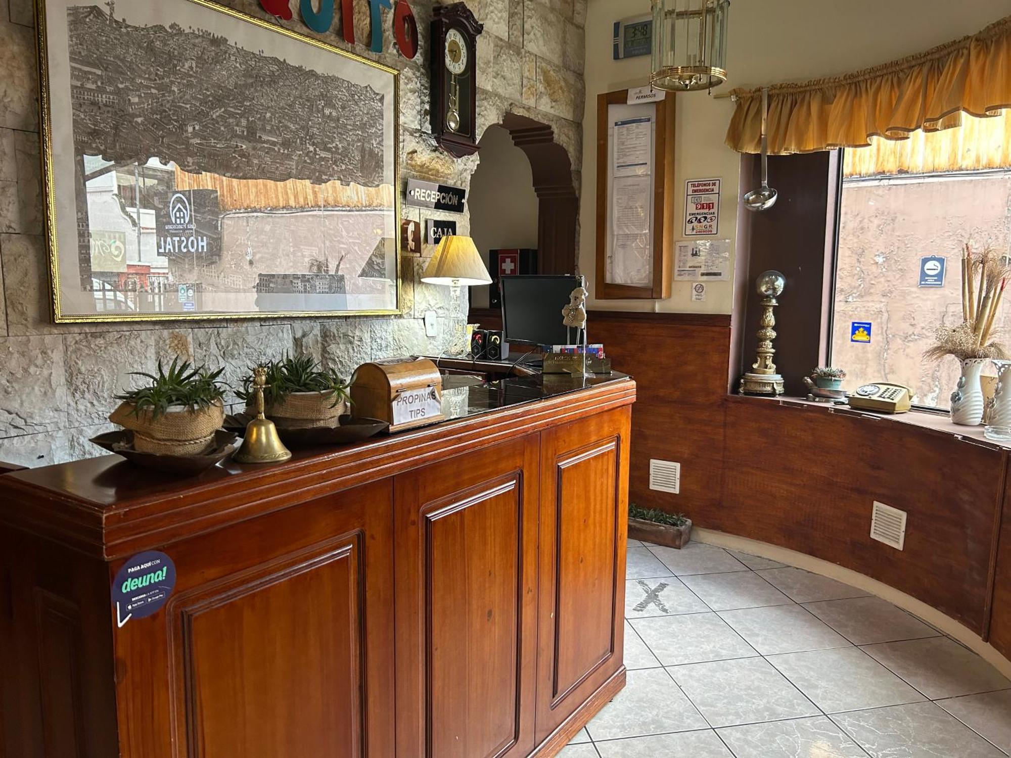 Hostal Casa Franciscana Quito Esterno foto