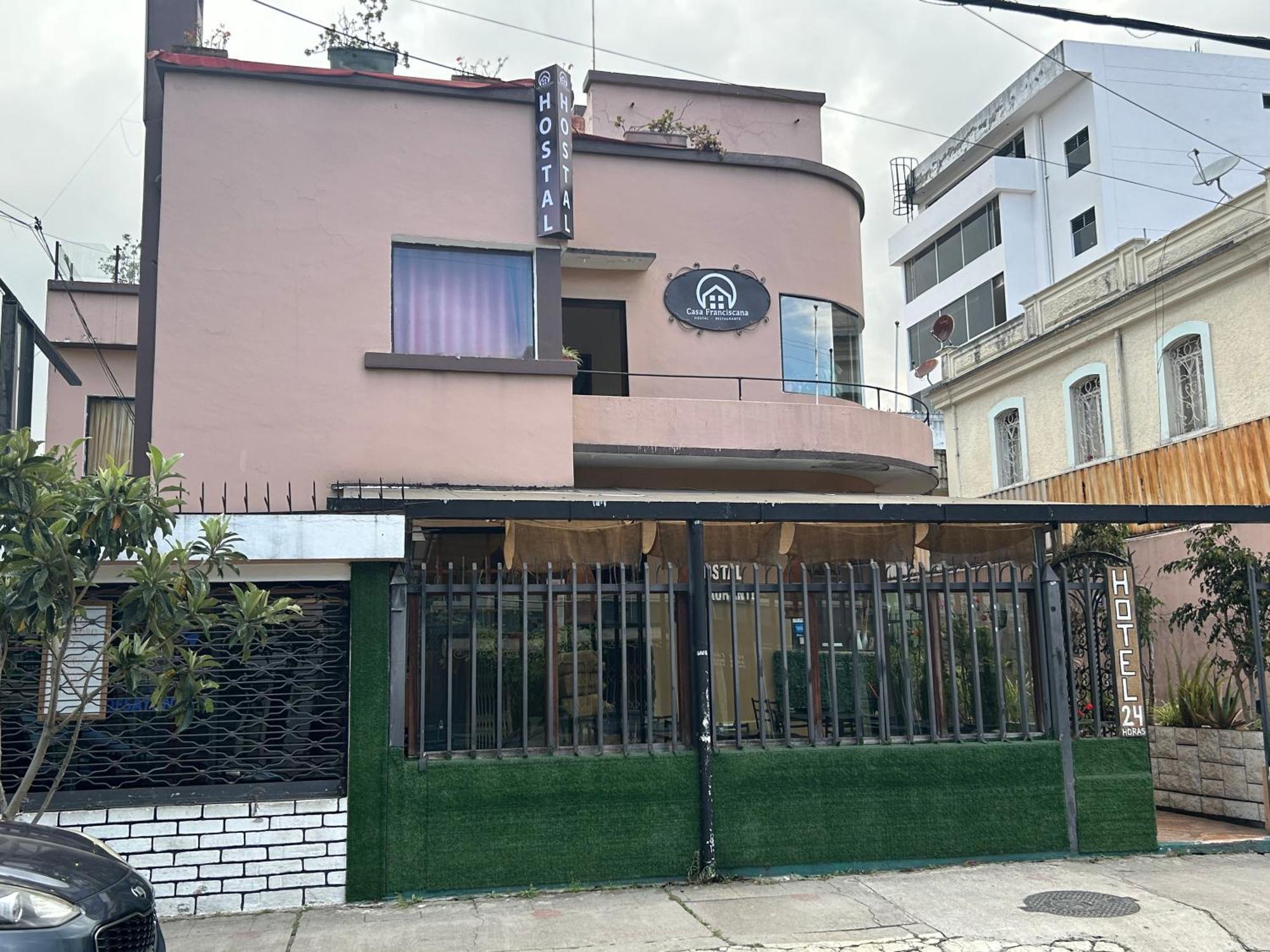 Hostal Casa Franciscana Quito Esterno foto