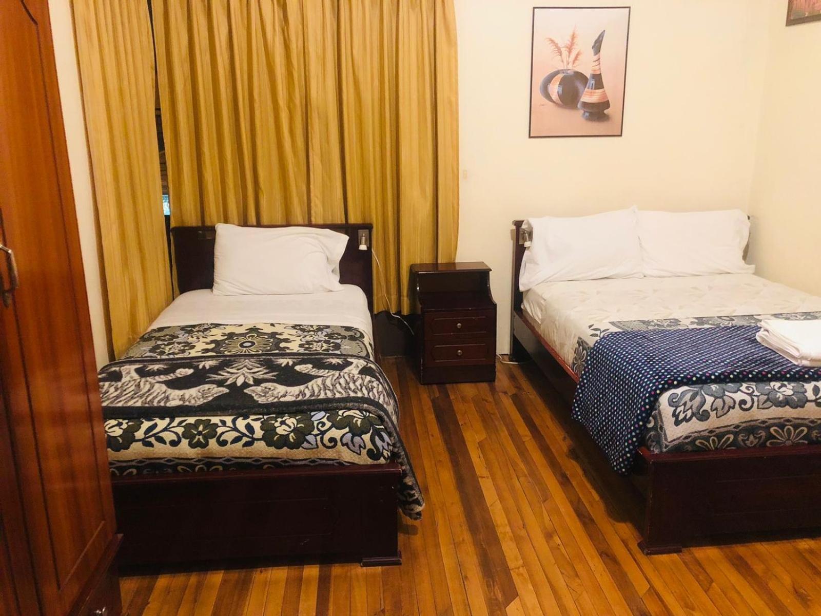 Hostal Casa Franciscana Quito Esterno foto