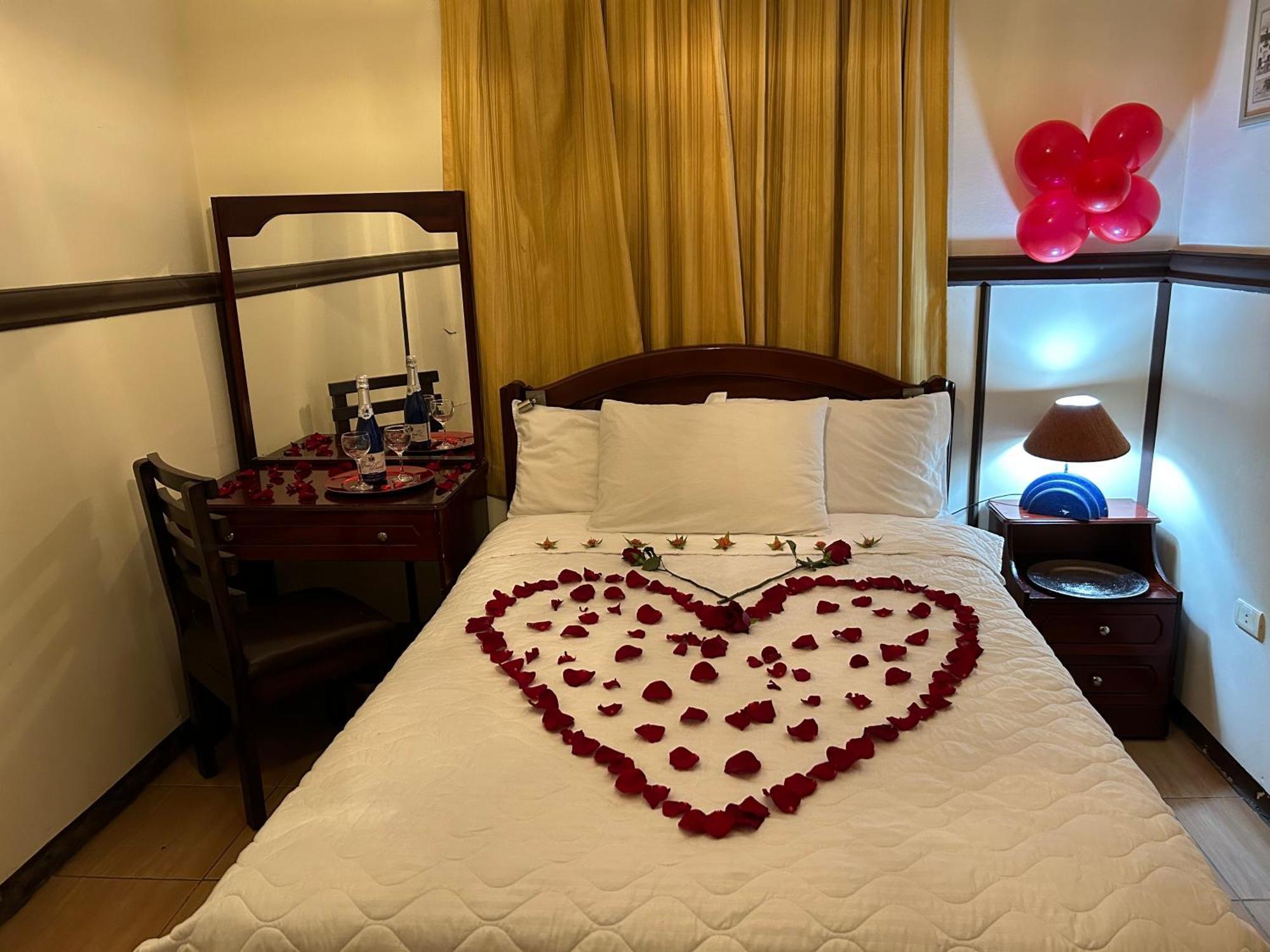 Hostal Casa Franciscana Quito Esterno foto