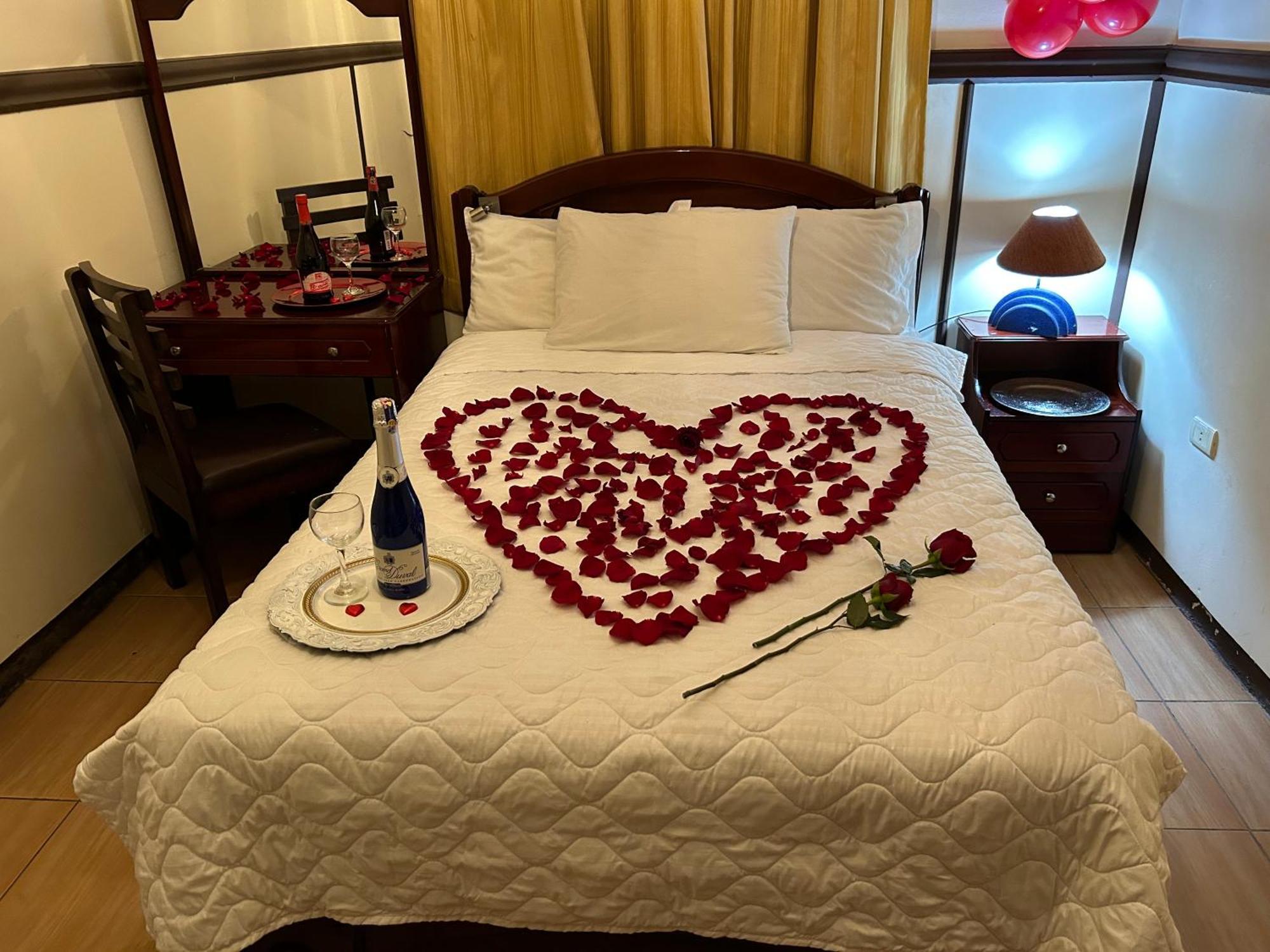Hostal Casa Franciscana Quito Esterno foto